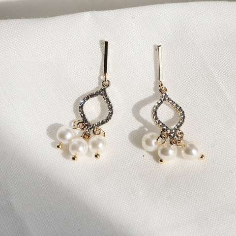 pearl 006 earring